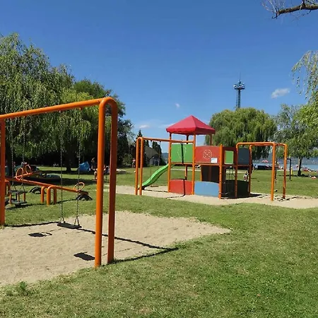 Vakantiehuis Balatonmariafurdo, Somogy 1