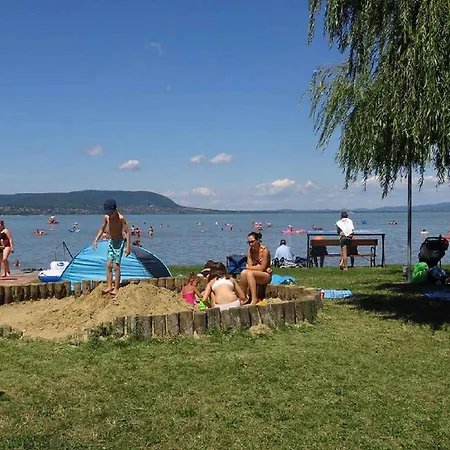 Hébergement de vacances Holiday Balatonmariafurdo, Somogy 1